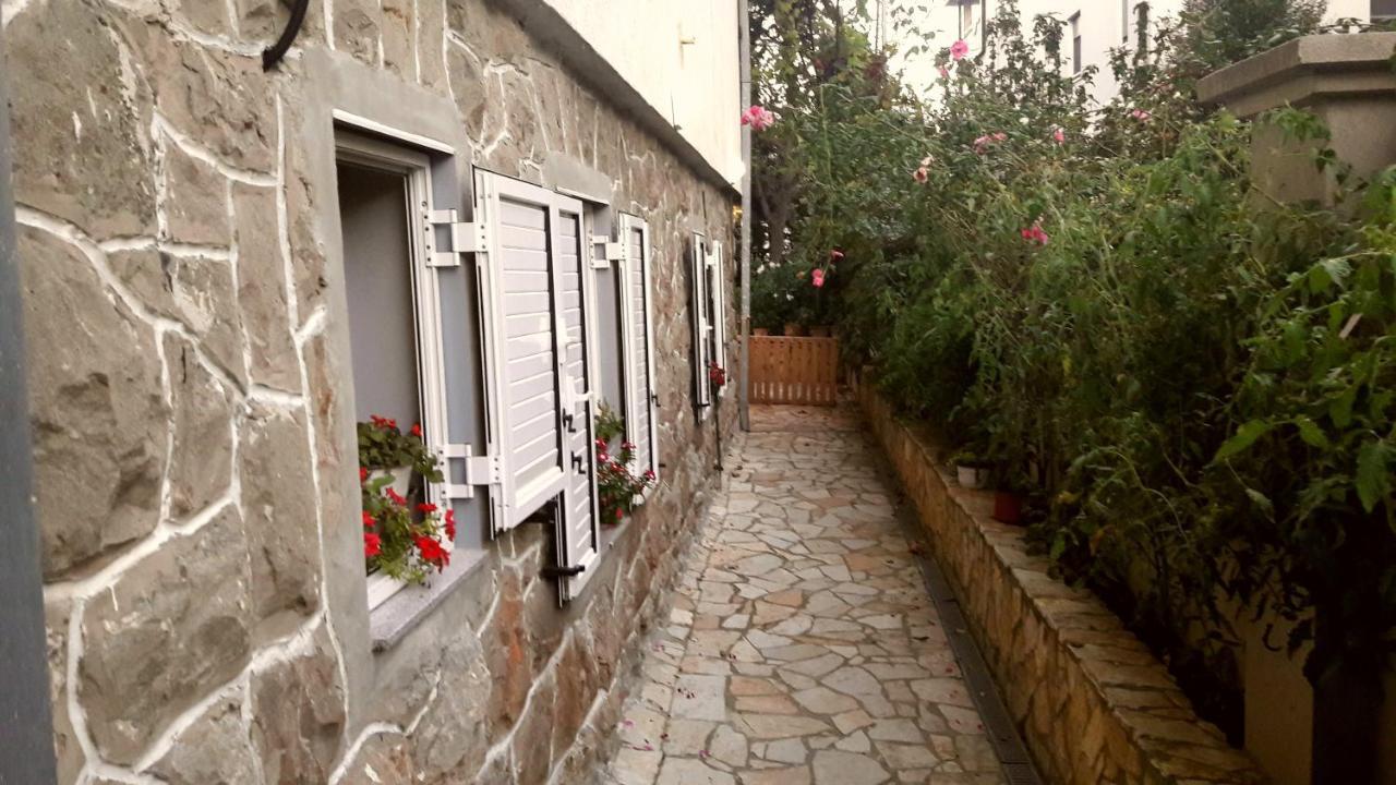 Apartment Dedinje Hill 2 Belgrade Exterior photo